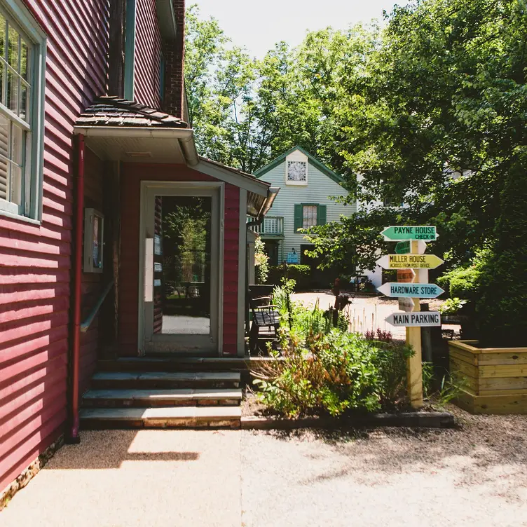 Waterwheel Restaurant Inn at Gristmill Square Top Rated Restaurant