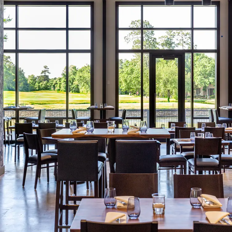 Back Table Kitchen &amp; Bar overlooking the green - Back Table Kitchen & Bar TX The Woodlands