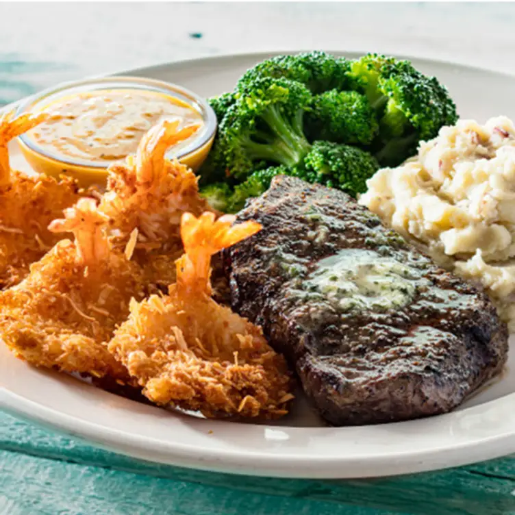Bahama Breeze - Paramus - Bergen Town Center, Paramus, NJ Bahama Breeze - Paramus - Bergen Town Center, Paramus, NJ