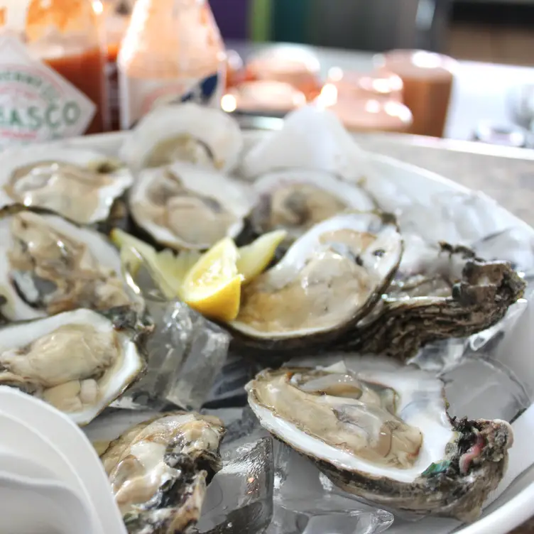 Hammocks Trading Company Updated 2024, Seafood Restaurant in Sandy