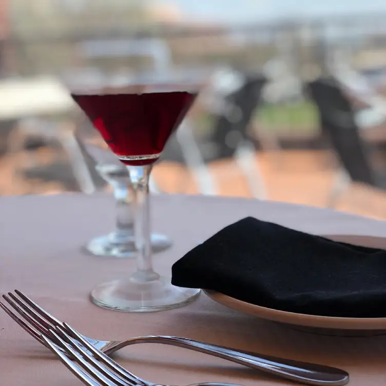 Vin de Set, St. Louis, MO