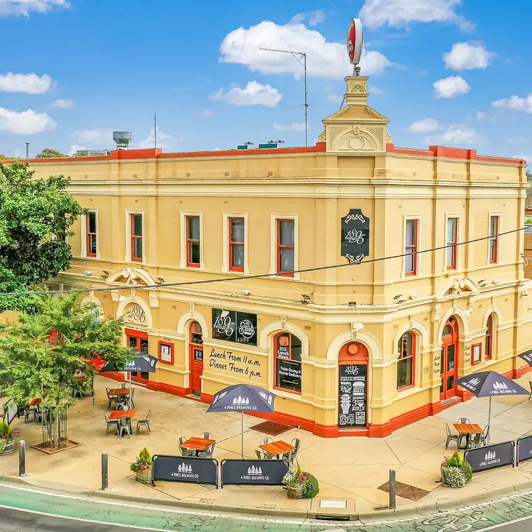 1895 The Royal, Echuca, AU-VIC