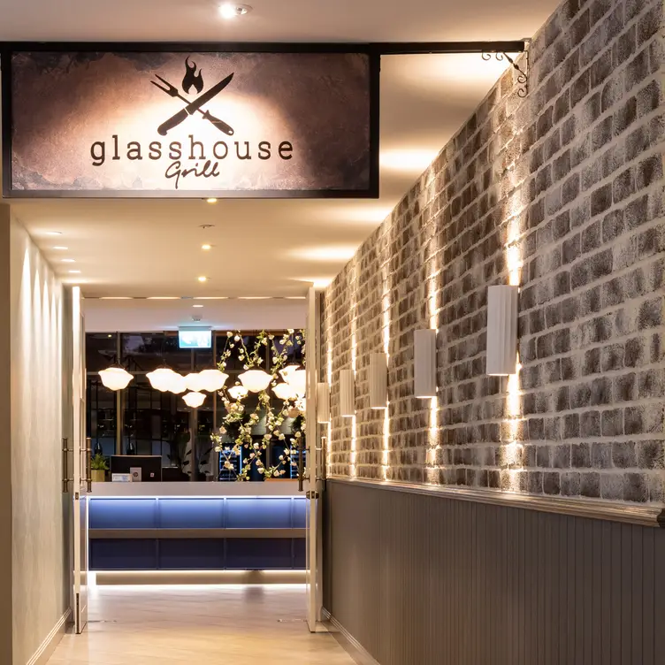 Glasshouse Grill, Pittwater RSL Club，AU-NSWMona Vale