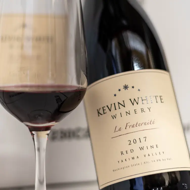 Kevin White Winery，WAWoodinville