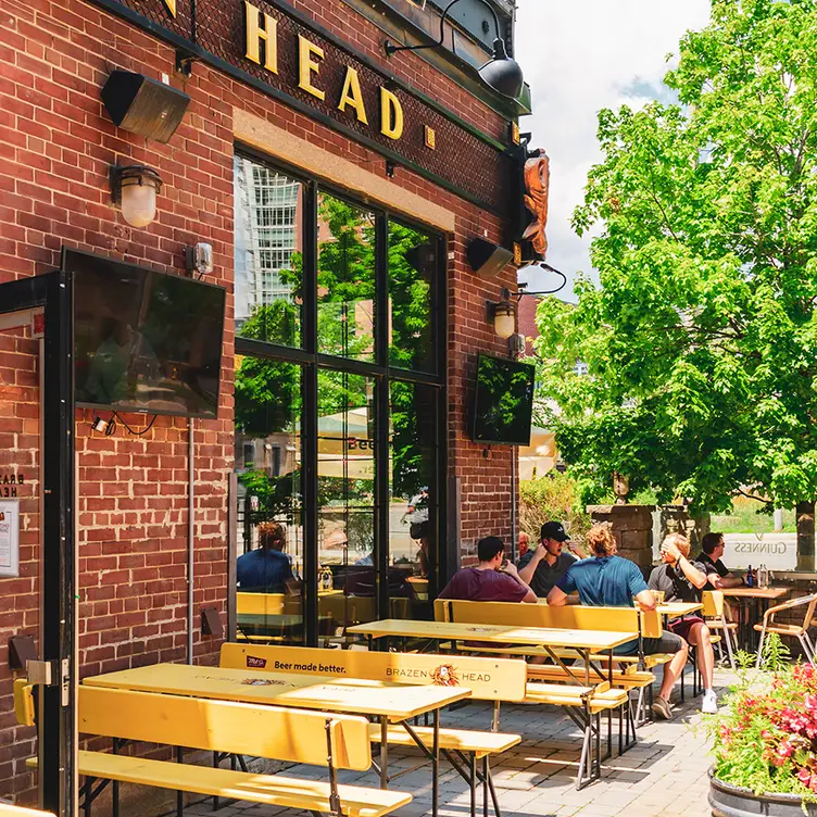 Brazen Head Irish Pub, Toronto, ON