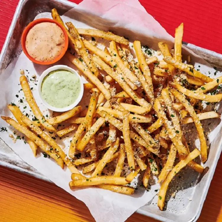 I Tried 35 Of The Most Popular Dishes At Dave & Busters—These 5