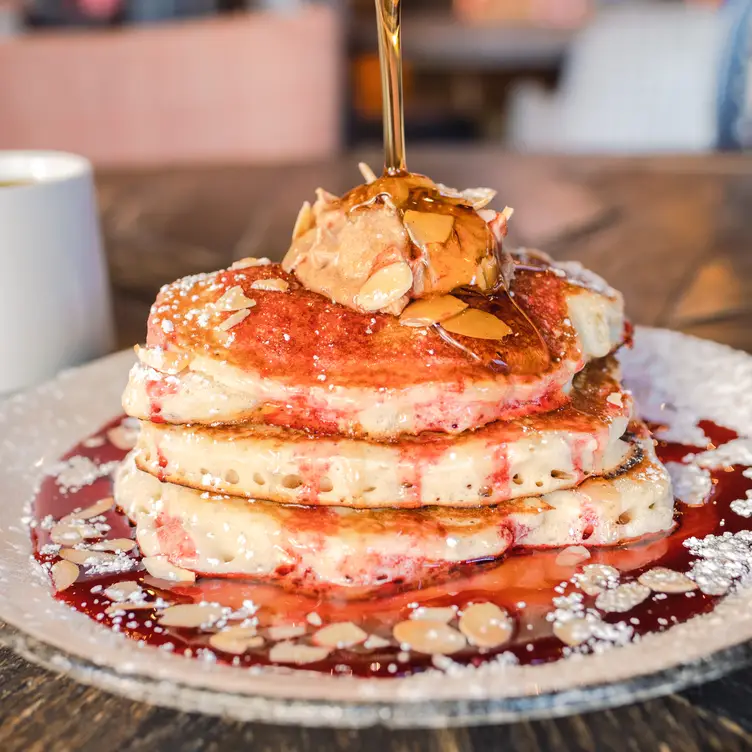 Dierks Bentley's Whiskey Row Now Serving Rooftop Brunch