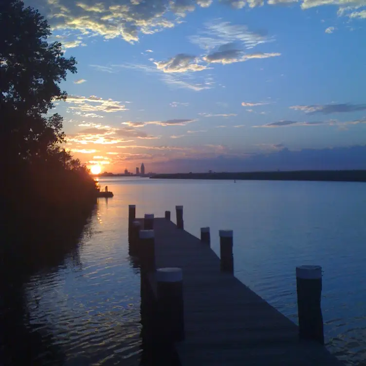 The BLUEGILL Restaurant AL Spanish Fort