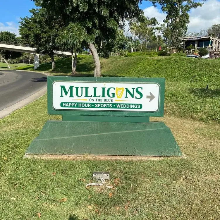 Mulligans on the Blue, Kihei, HI Mulligans on the Blue, Kihei, HI