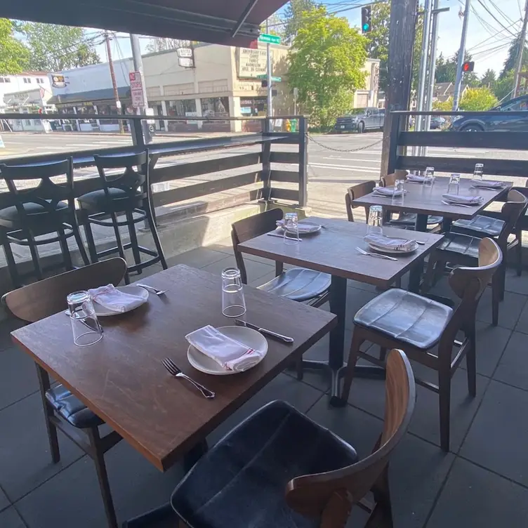 Patio Dining with awning and heaters - JuneBaby, Seattle, WA