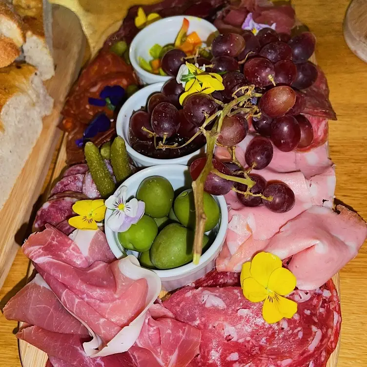 Restaurante The Cheesy Grape HenleyonThames, , Oxfordshire OpenTable