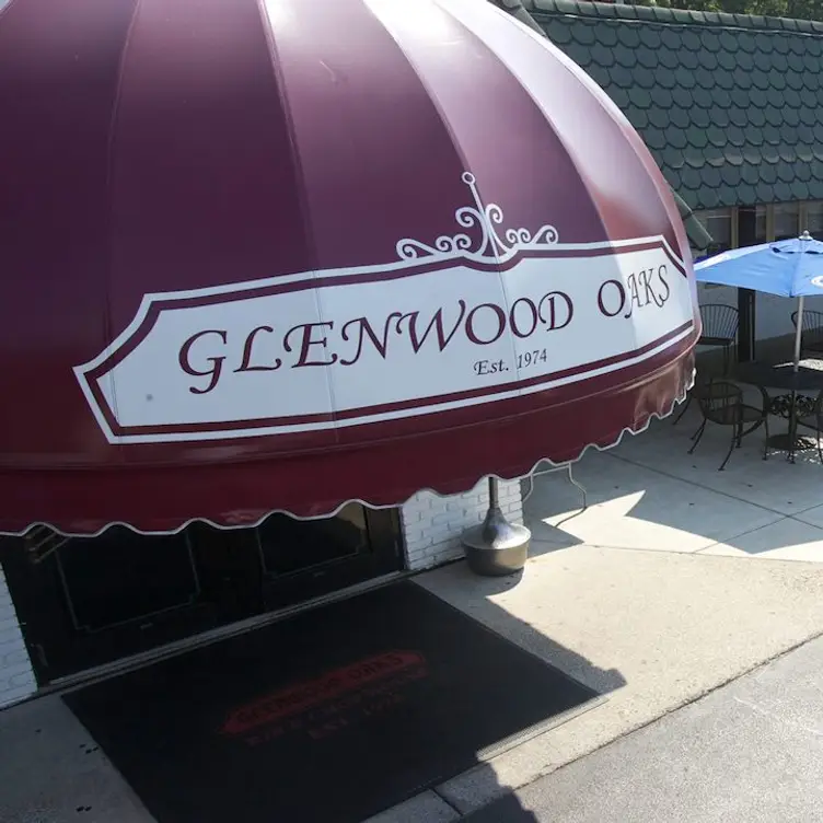 Glenwood Oaks Restaurant, Glenwood, IL