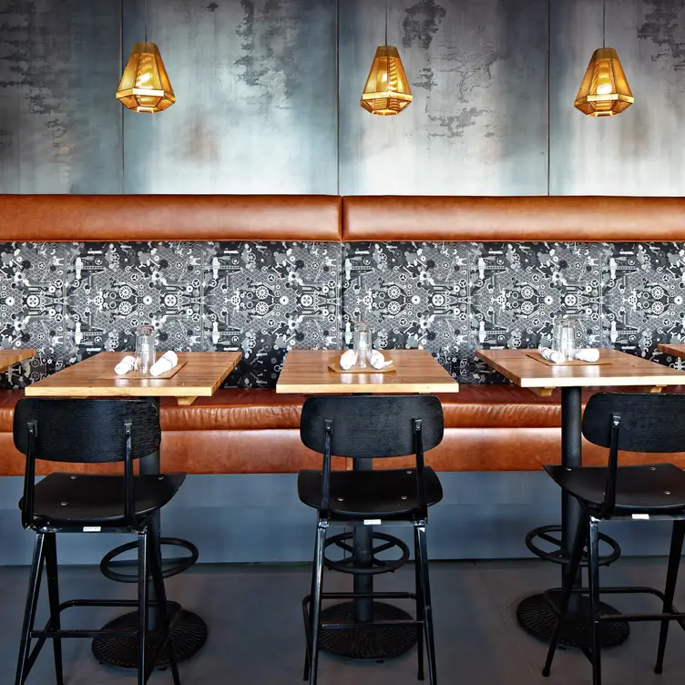 Dining Tables - Industry Kitchen，NYNew York