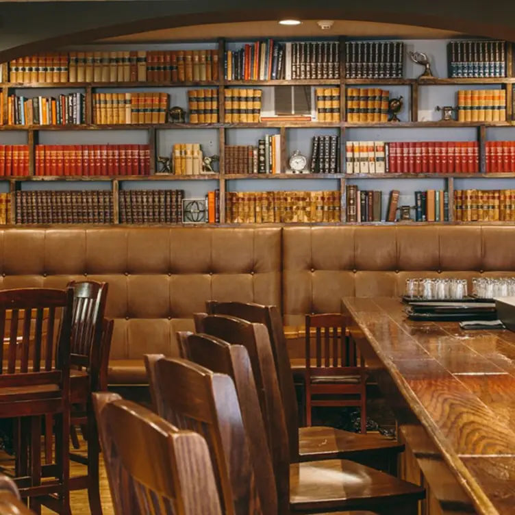 The Library Bar - Arlington Hotel，ONParis