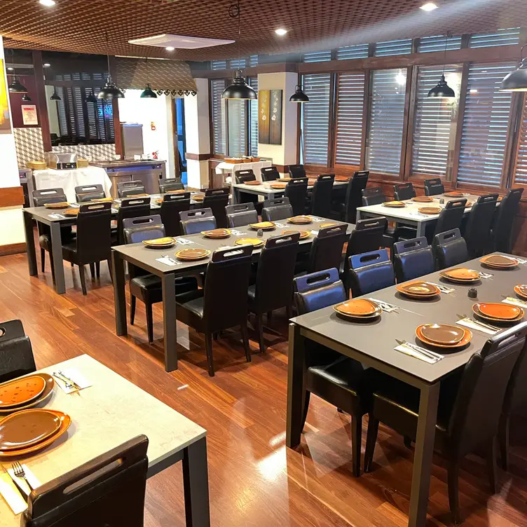 Chilis Indian Restaurant, Reading, Berkshire