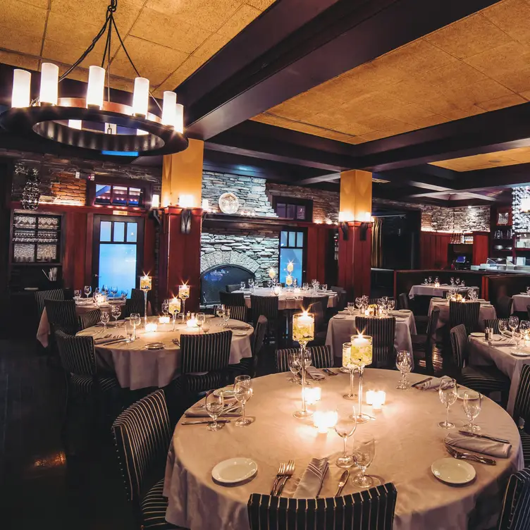 Main Dining Room  - Blackstone Steakhouse NY Melville