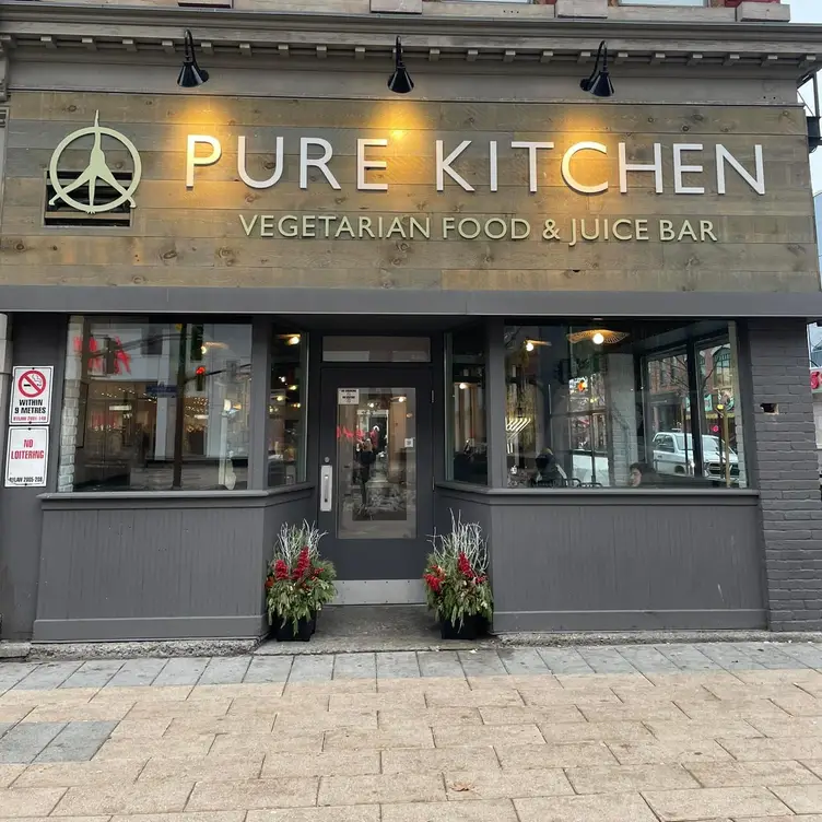 Our storefront on Rideau Street - Pure Kitchen - Rideau, Ottawa, ON