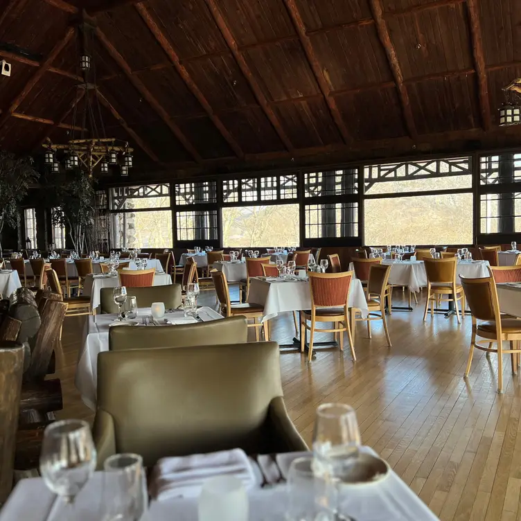 Dining Room - Restaurant 1915 and Blue Roof Tapas Bar - Bear Mountain, Bear Mountain, NY