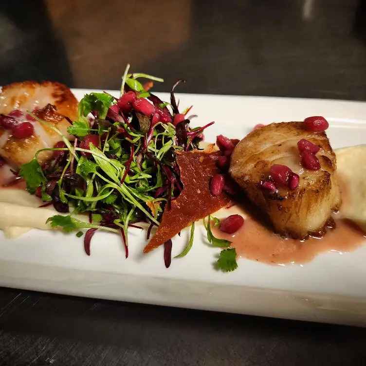 Seared Scallops w/ Pomegranate Seared Scallops w/ Pomegranate - Sidework, Telluride, CO