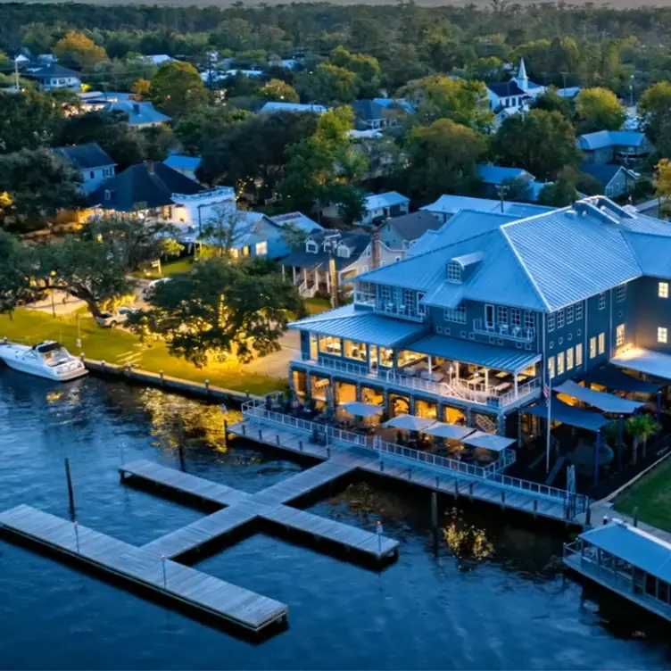 Tchefuncte's, Madisonville, LA