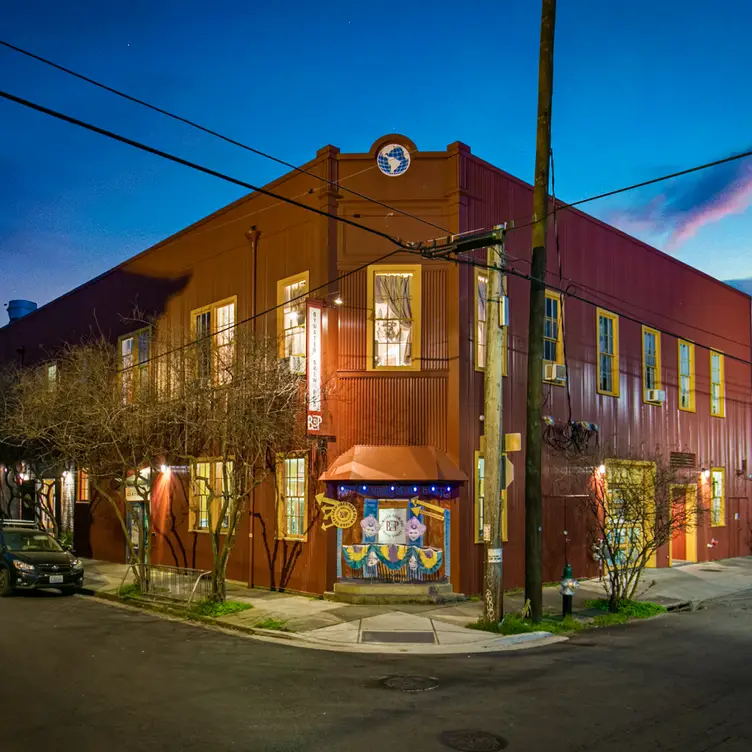 Bywater Brew Pub, New Orleans, LA