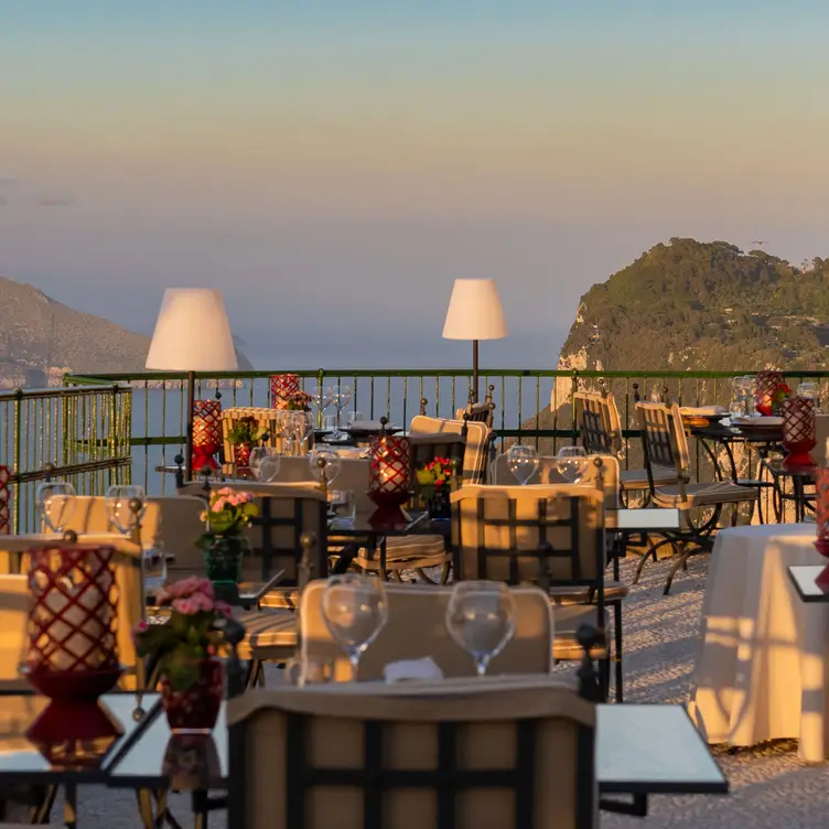 La Terrazza di Lucullo，NaplesAnacapri