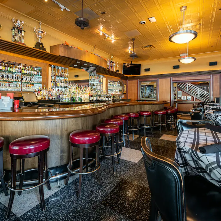 Bar - Gibsons Bar & Steakhouse - Rosemont, Rosemont, IL