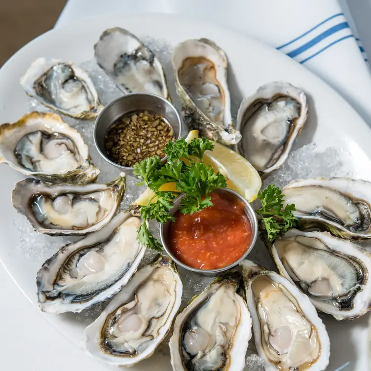 Chelsea Chowder House & Bar The Queen Mary Restaurant Long Beach