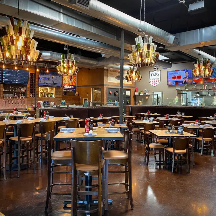 Urge Taphouse Kitchen AZ Scottsdale