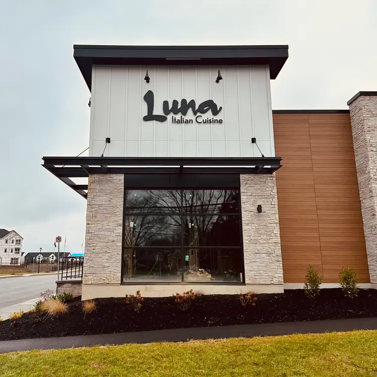 Luna Italian Cuisine, Mechanicsburg, PA