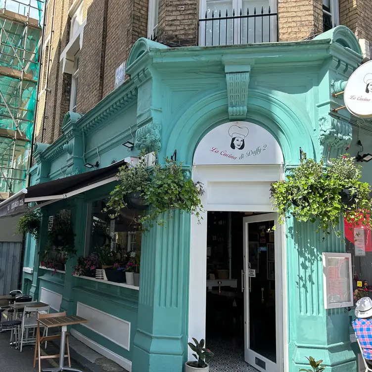  Local Restaurant and Bistro  - La Cucina Di Daffy 2, London, Greater London