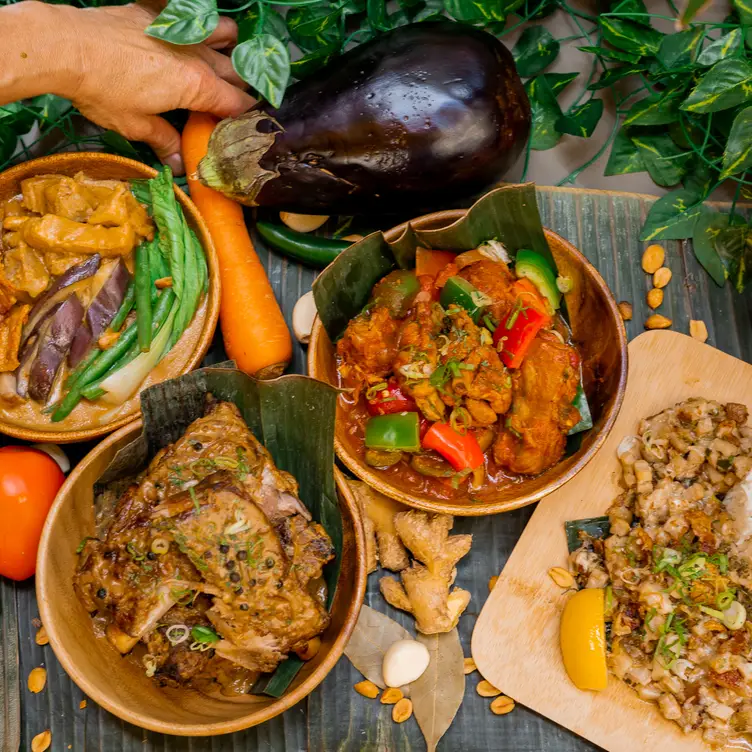 KareKare, Pork Adobo Ribs, Chicken Afritada, Sisig - Kalye, New York, NY