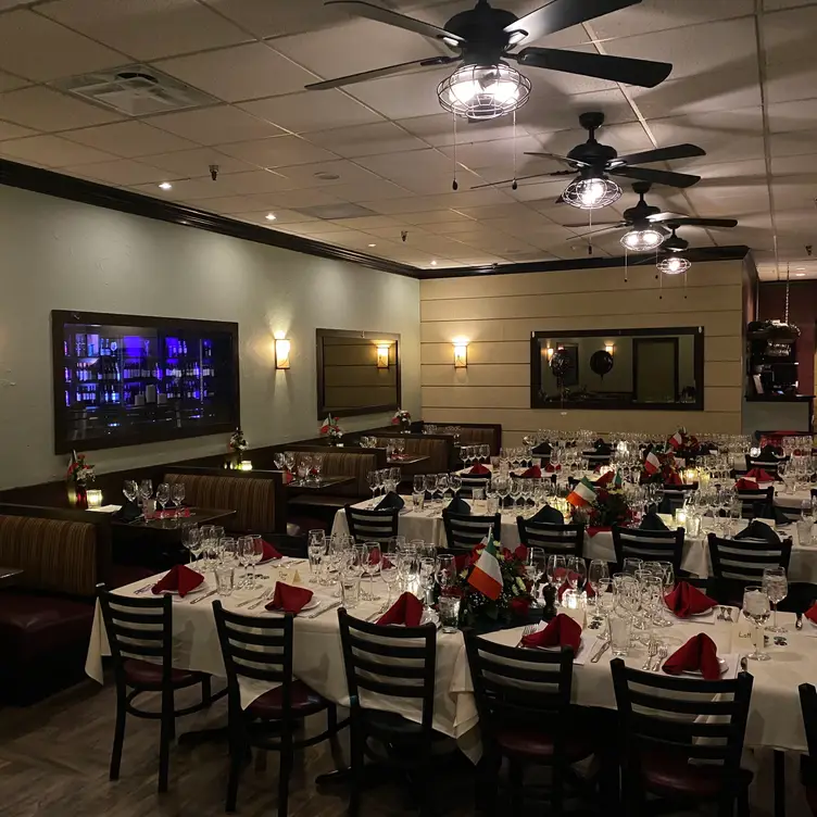 Wine Dinners & Private Parties - LIBERATORE’S Ristorante & Catering - Eldersburg，MDEldersburg