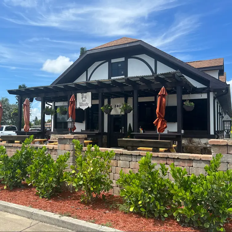 Friendly British Pub proudly serving quality food - Pig & Whistle, Cocoa Beach, FL