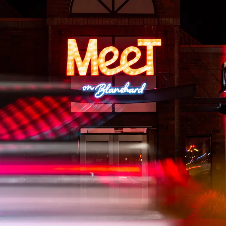 Entrance-of-meet-on-blanshard-restaurant - Meet on Blanshard, Victoria, BC