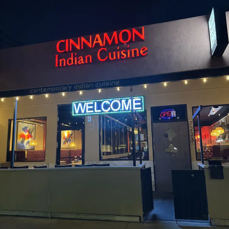 Cinnamon Indian Cuisine, Los Angeles, CA
