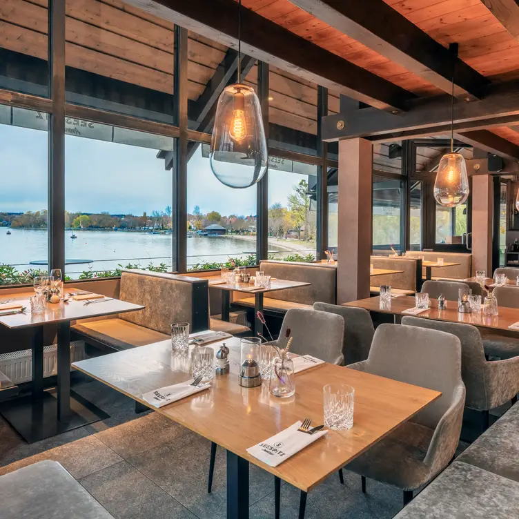 Restaurant Erdgeschoss - Restaurant Seespitz BY Herrsching a. Ammersee