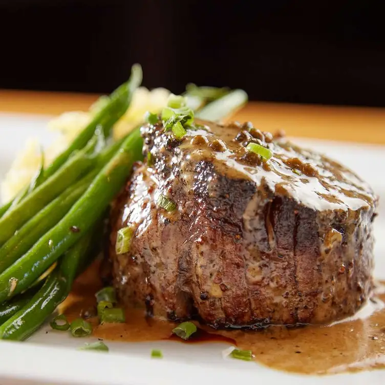 Grass-fed Steak au poivre - Hannah's off The Square，TXDenton