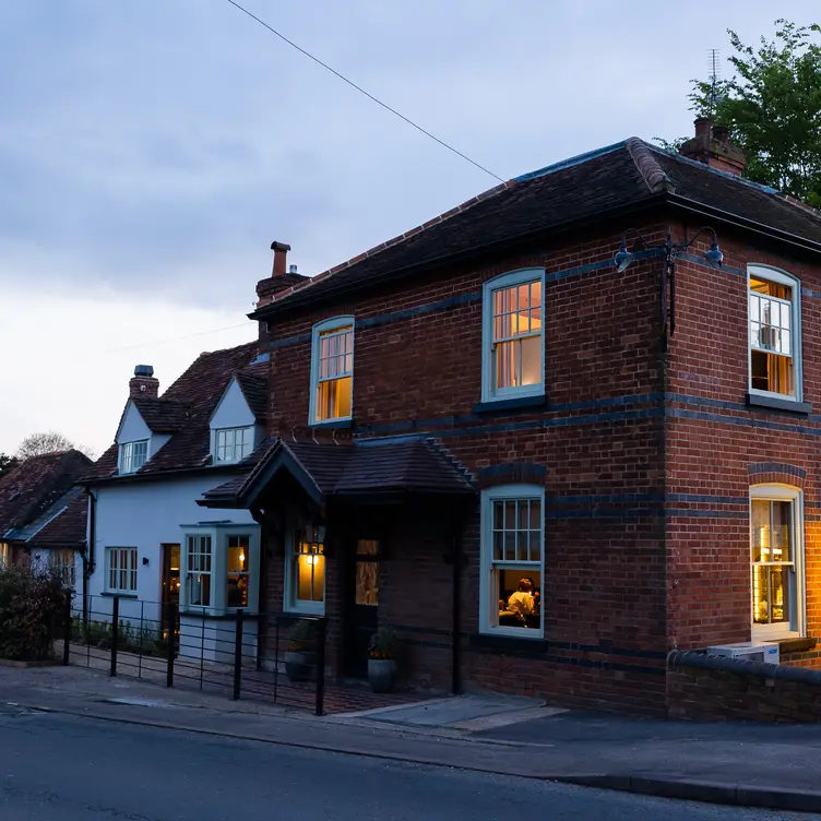 Charming Grade II listed pub  - The Plough Shiplake, Henley-on-Thames, Oxfordshire