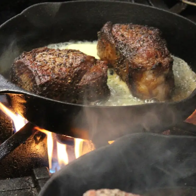 Y&K International Cuisine & Bar, Sequim, WA