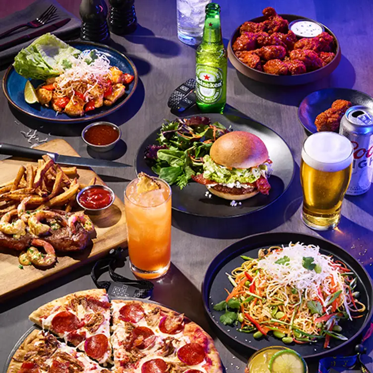 The Rec Room - Mississauga Square One