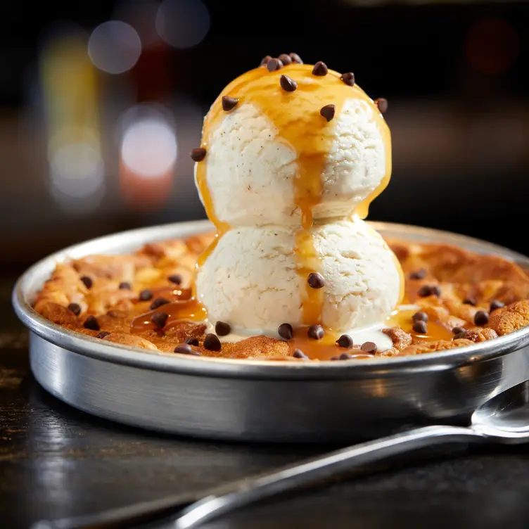 Salted Caramel Pizookie - BJ's Restaurant & Brewhouse - Westlake Village, Westlake Village, CA 