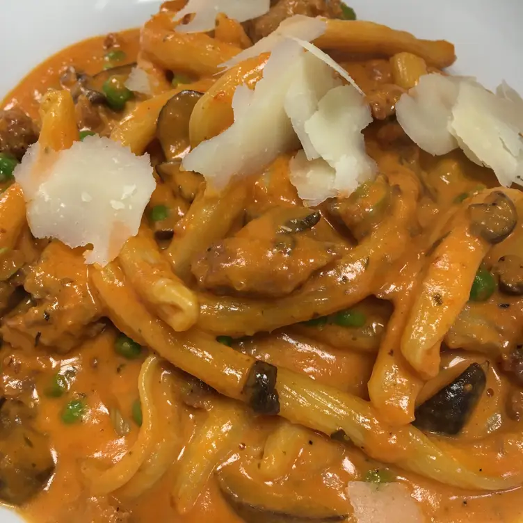 Trezeros Kitchen and Tap Updated 2024, Italian Restaurant in Mount