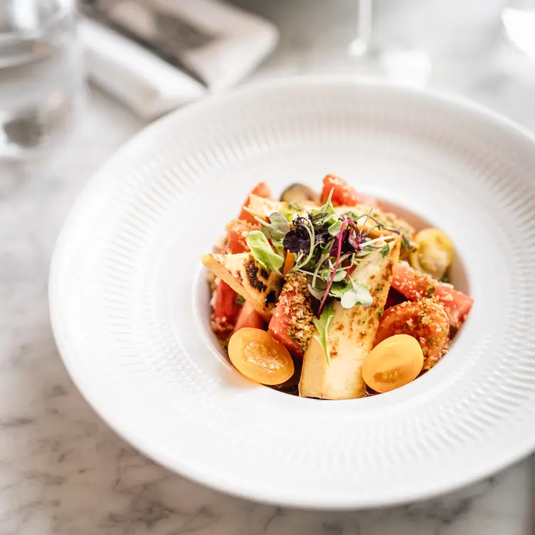 Salade tomate melon végétarien ou vegan. - LOV McGill QC Montréal