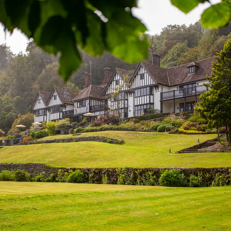 Gidleigh exterior & terrace area - Gidleigh Park Restaurant Devon Chagford