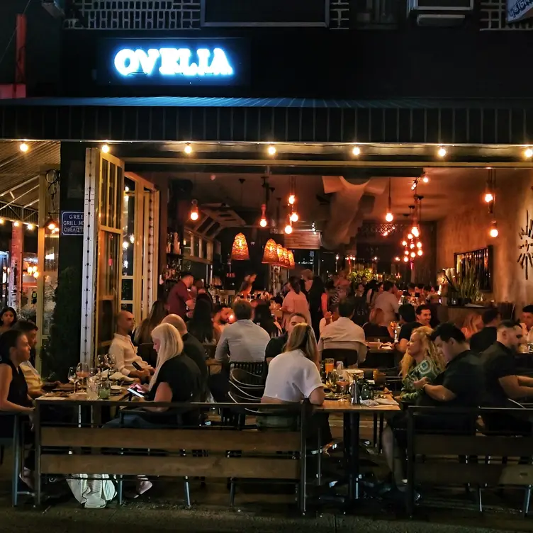 Ovelia Psistaria Bar，NYAstoria