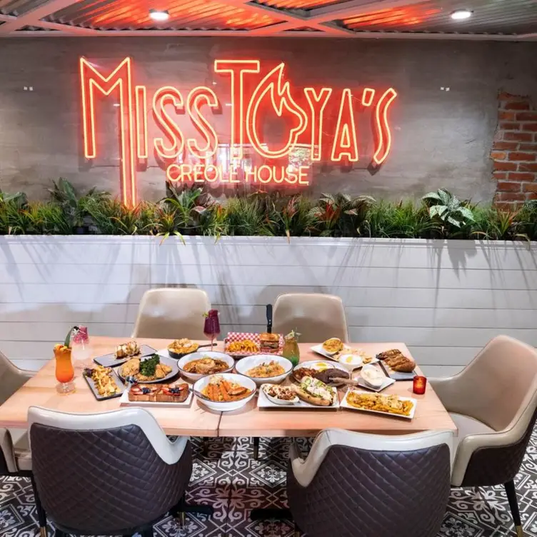 Miss Toya's Creole House - Silver Spring，MDSilver Spring