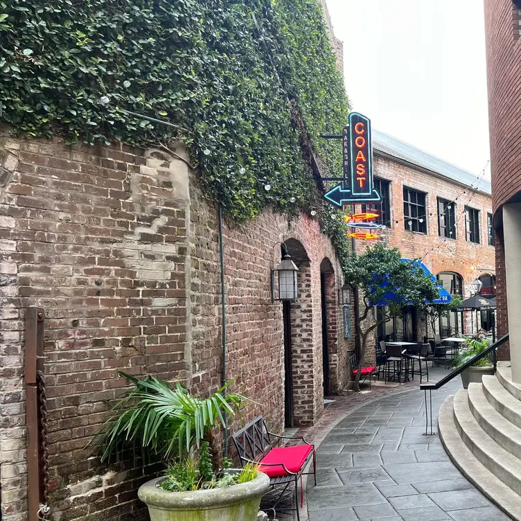 Coast Bar & Grill – Charleston, Charleston, SC