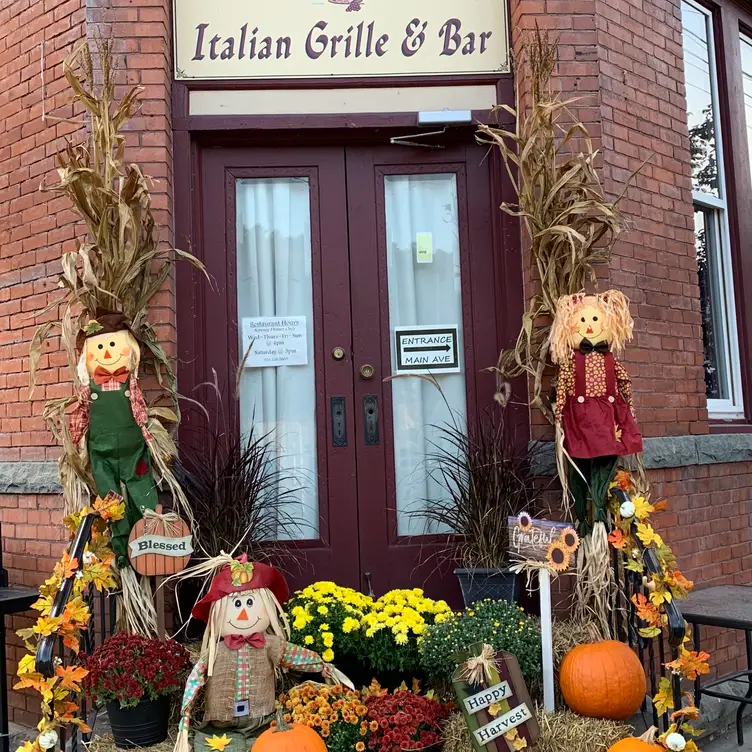 Happy Fall Y'all - The Ridge Restaurant，PAHawley