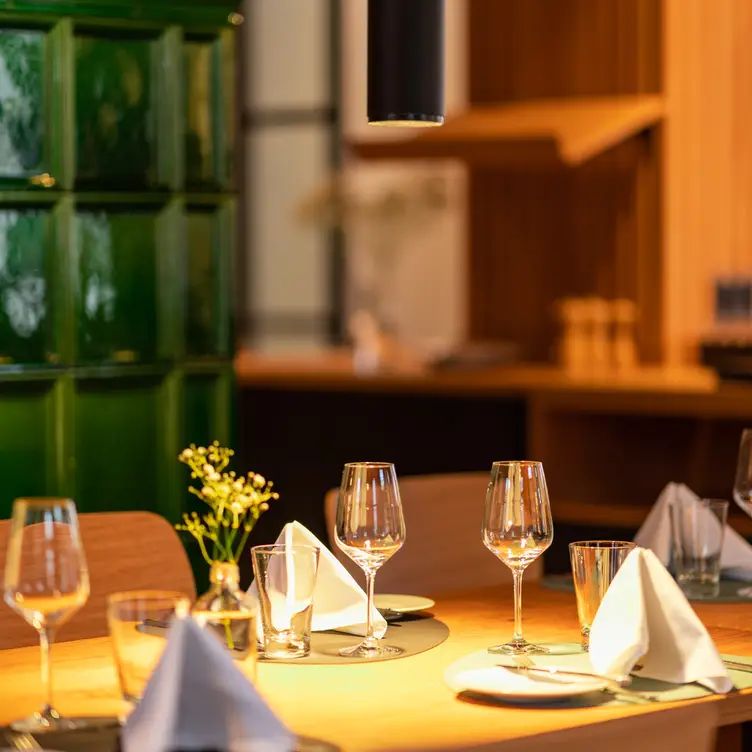 Renoviertes Restaurant- alt und neu gut kombiniert - Posthorn Hotel-Restaurant，BWÜhlingen-Birkendorf